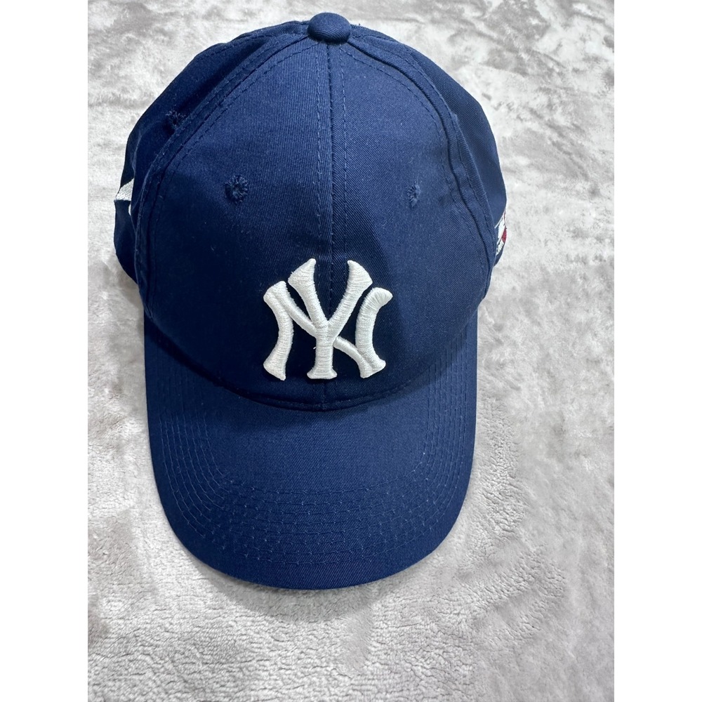OC Sports New York Yankees Hat Navy Blue Team MLB Curved Cap Winged 8 Logo